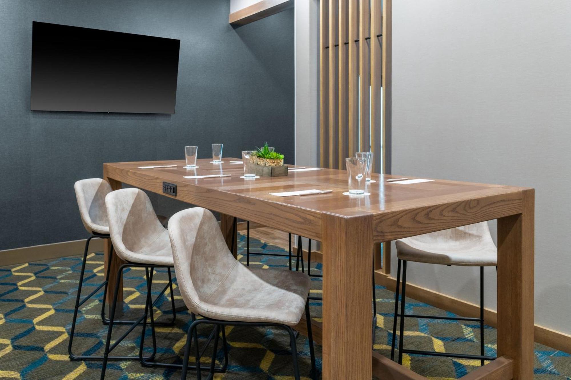 By Marriott Denver West Hotel 3*